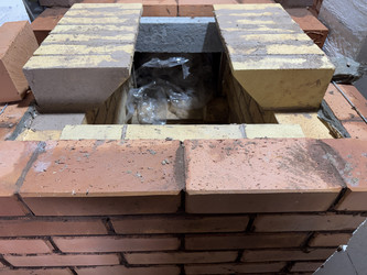конструкция отопительной печи с духовкой. потолок топки выполнен из шамотного кирпича. кладка пода печи - VadPrPh