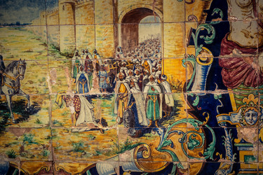 крупный план исторического панно из керамической плитки на площади испании в севилье - joseh51