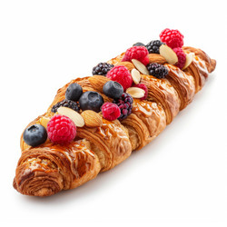 вкуснейшее слоеное тесто с начинкой из свежих ягод и миндаля на белом фоне - yliv