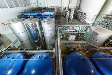 Brewing containers in beer factory captive shop - paha_l