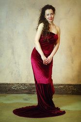 Beautiful woman in red dress and with long hair - paha_l