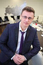 Portrait of businessman in black suit in - paha_l