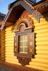 PERESLAVL-ZALESSKIY, RUSSIA - JUL 18, 2015: The wooden building with - paha_l
