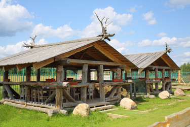 PERESLAVL-ZALESSKIY, RUSSIA - JUL 18, 2015: Wooden architecture - paha_l