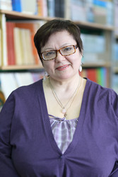 Teacher in blue jacket and spectacles on - paha_l