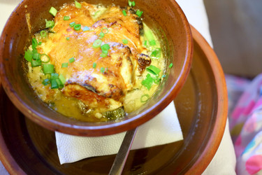 Appetizing dish of Russian cuisine in pottery on - paha_l