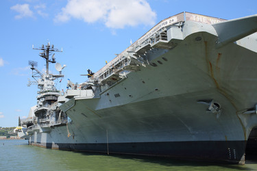 NEW YORK, USA - SEP 07, 2014: Naval and air and space museum in the US - paha_l