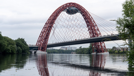 москва, 07 июля 2023 года, живописный мост в москве - AntonSAN