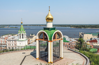 Звонница с набатным колоколом Предтеченской церкви, Нижний Новгород, Нижегородская область, Россия, 2025 - Tatiana_Panova