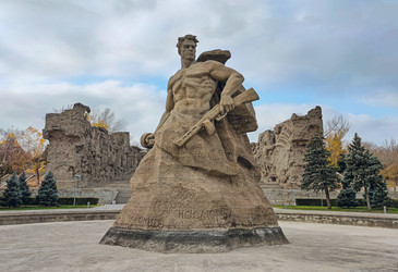 Скульптура Стоять насмерть на Мамаевом кургане, Волгоград, Волгоградская область, Россия, 2021 - Tatiana_Panova