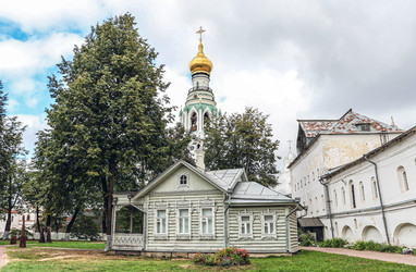 Летний домик и колокольня Вологодского кремля, Вологда, Вологодская область, Россия, 2024 - Tatiana_Panova