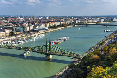 Мост Свободы или Freedom Bridge в Будапеште, Венгрия - gumbao