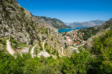 панорама которского залива и города - gumbao