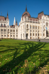 здание венгерского парламента в будапеште - gumbao