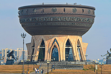Центр семьи Казан, дворец бракосочетаний, смотровая площадка, Казань, Республика Татарстан, Россия - Tatiana_Panova