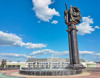 Монумент Навеки с Россией на площади Дружбы Народов, Саранск, Республика Мордовия, Россия - Tatiana_Panova