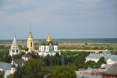 Панорама Соборной площади Коломенского кремля и храмов с высоты птичьего полета - Demanval