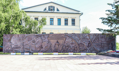 Барельеф памяти солдат Великой Отечественной войны на Исторической площади, Тюмень, Тюменская область, Россия, 2024 - Tatiana_Panova