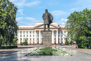 Памятник В.И. Ленину на Центральной площади, Тюмень, Тюменская область, Россия, 2024 - Tatiana_Panova