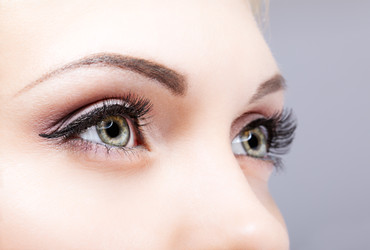 Close-up shot of female eyes - Serg Zastavkin