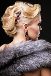 Blonde woman in fur - Serg Zastavkin