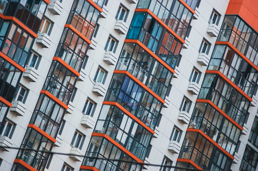 Фрагмент жилого комплекса с панорамным остеклением - LettaFun