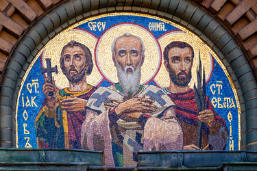 Мозаика Святые Иаков, Евстафий и Евдоким, Алексей Федорович Афанасьев, северное крыльцо, северная сторона, Храм Воскресения Христова (Спас на Крови), Санкт-Петербург, наб. Канала Грибоедова, 2Б - donsun