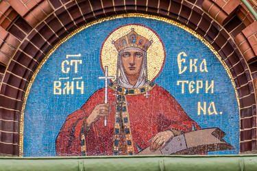 Мозаика Святая великомученица Екатерина Александрийская, Николай Александрович Бруни, малый кокошник колокольни, северная сторона, Храм Воскресения Христова (Спас на Крови), Санкт-Петербург, наб. Канала Грибоедова, 2Б - donsun